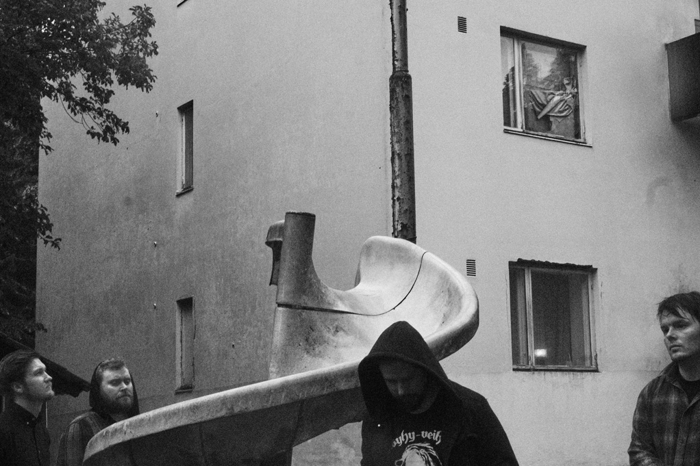 IAmber Serve A Loud, Psychedelic Trip – ’Atavist’ Video Out Now!